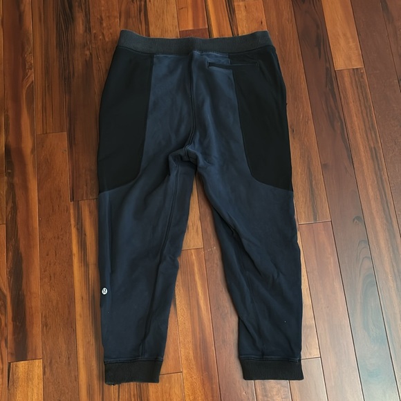 Lululemon Jogger - Picture 2 of 6